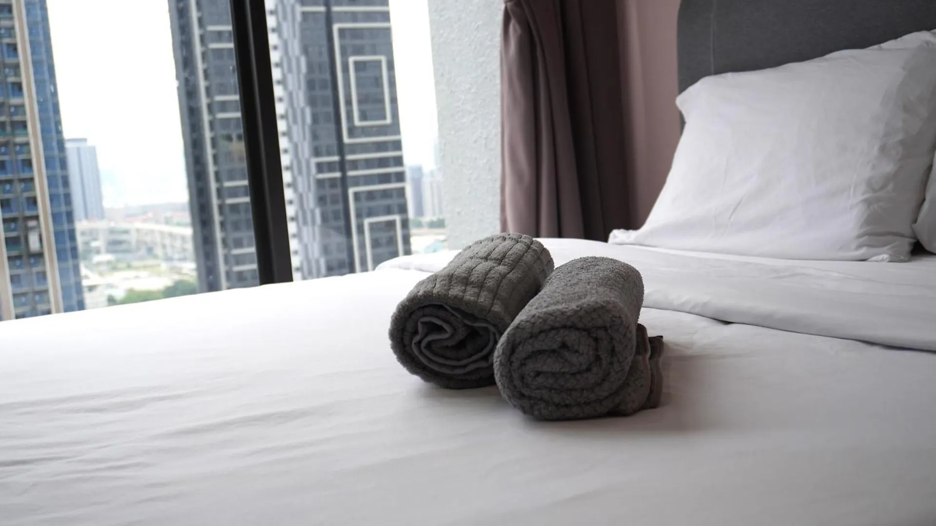 Klcc & Trx Magnificent City View Stylish 2Br At Trion Kl & Free 2 Parking Kuala Lumpur